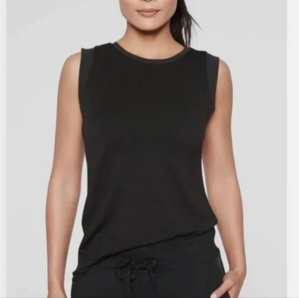 Athleta Cloudlight Hybrid Tank
